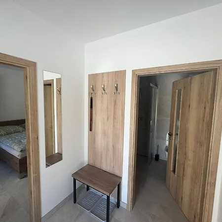 864 Karlovy Vary