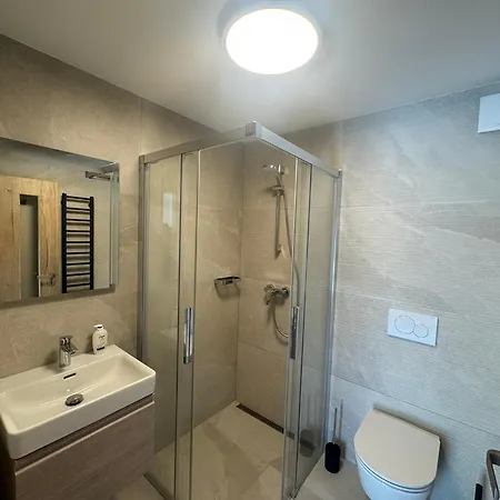 Apartment 864
